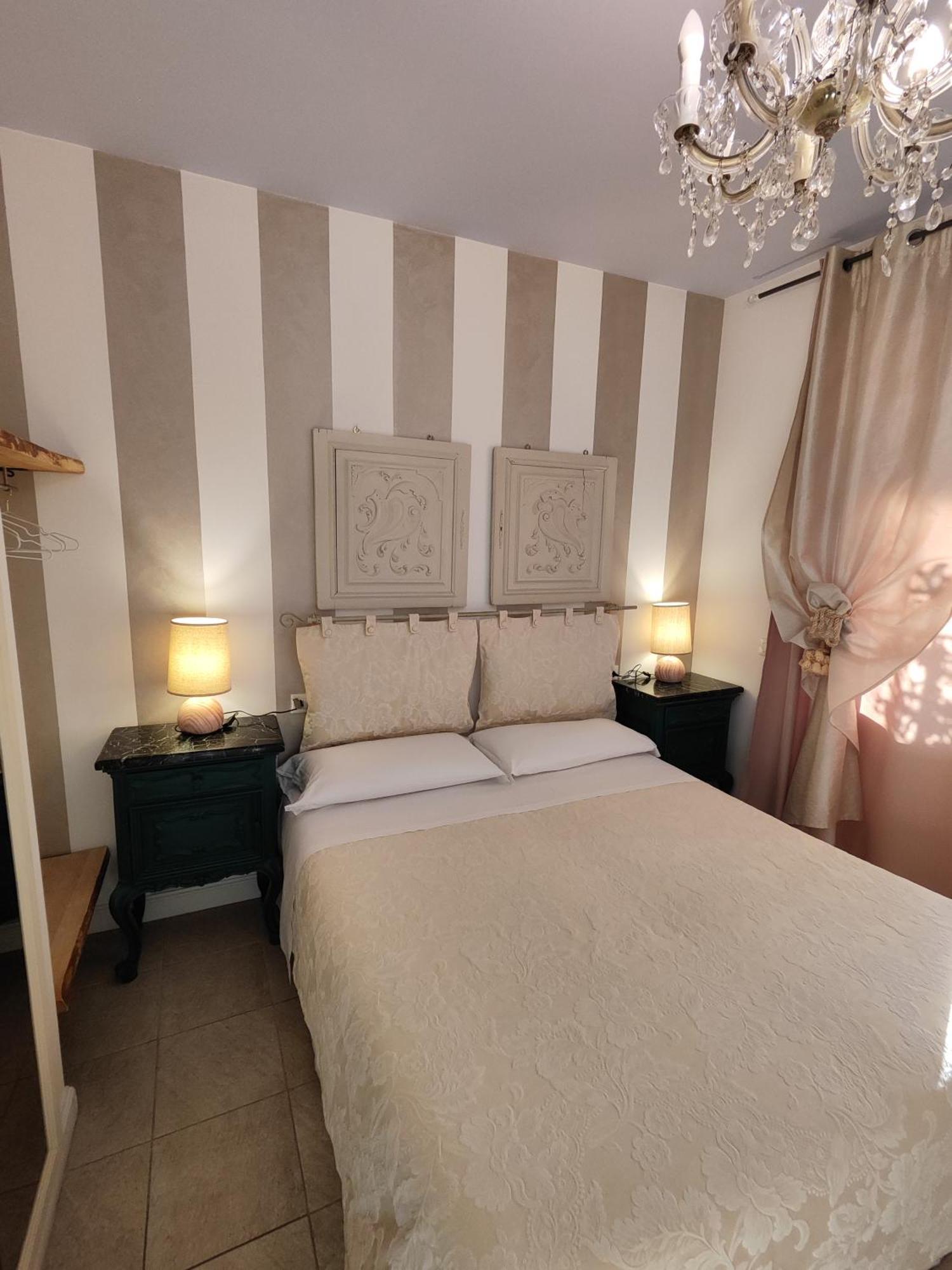 לינה וארוחת בוקר מונטיקיארי Garda Relais Antica Romelia מראה חיצוני תמונה