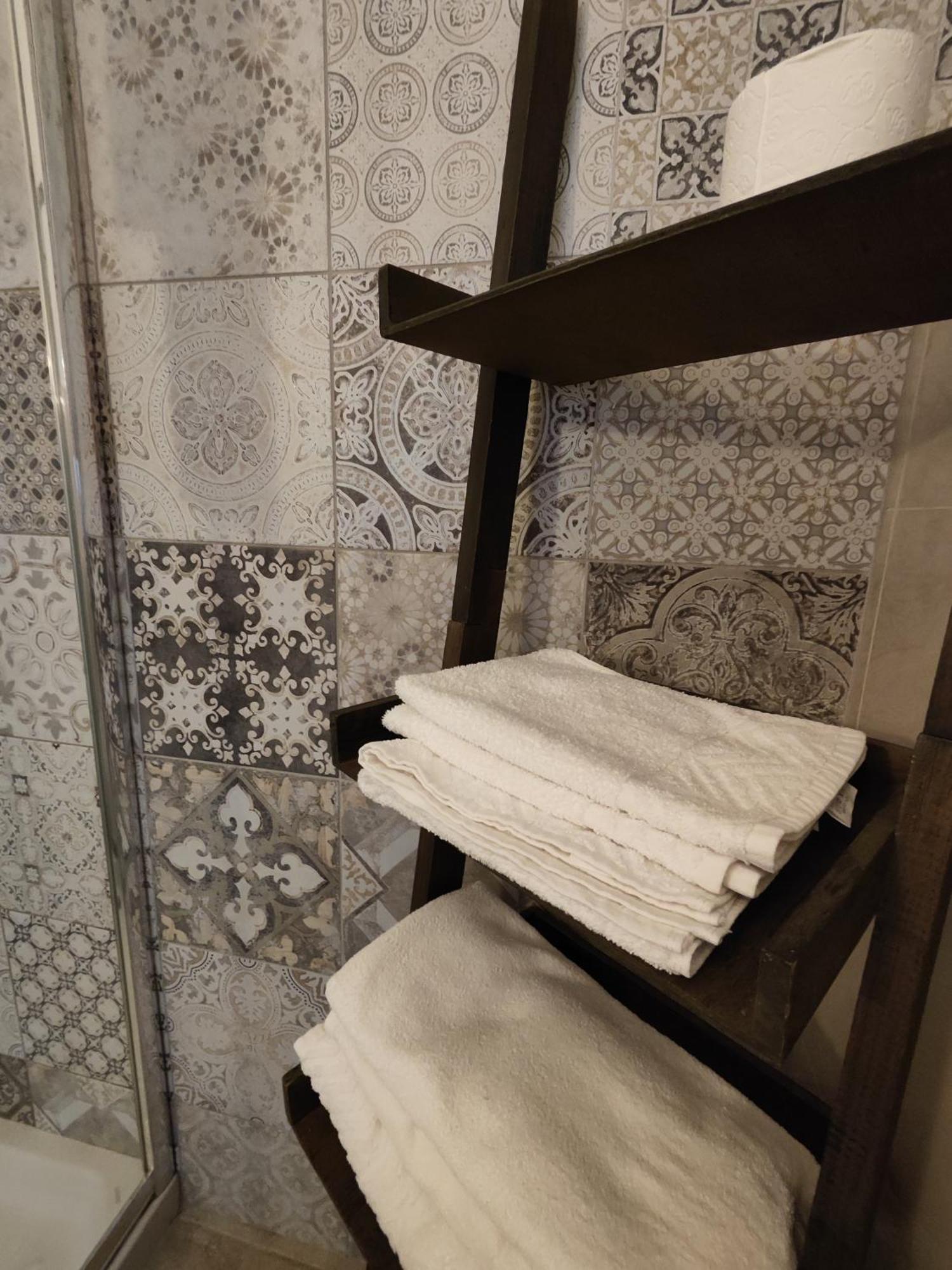 לינה וארוחת בוקר מונטיקיארי Garda Relais Antica Romelia מראה חיצוני תמונה