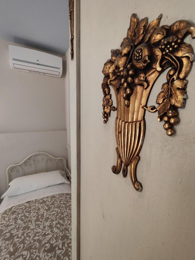 לינה וארוחת בוקר מונטיקיארי Garda Relais Antica Romelia מראה חיצוני תמונה