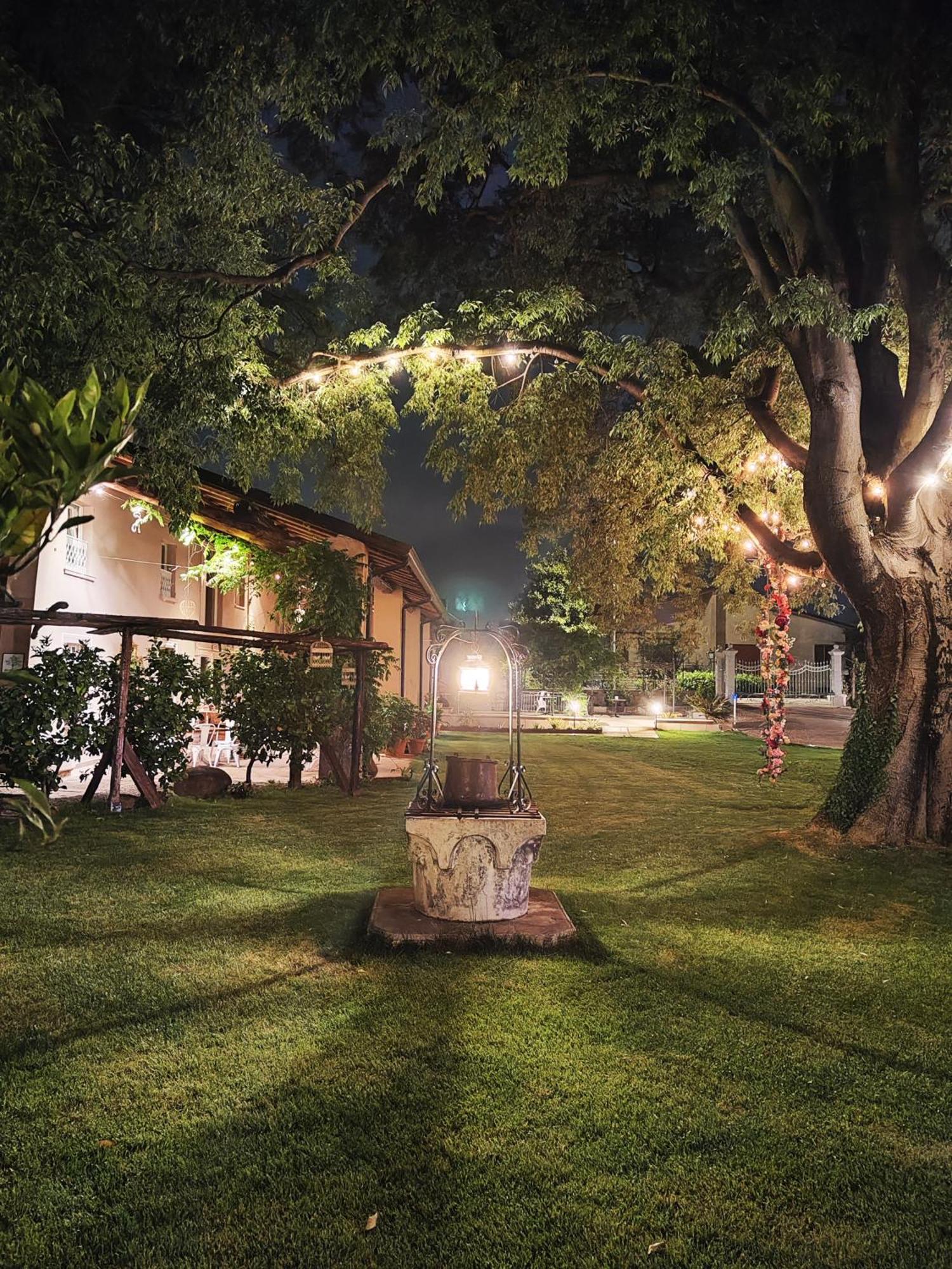 לינה וארוחת בוקר מונטיקיארי Garda Relais Antica Romelia מראה חיצוני תמונה